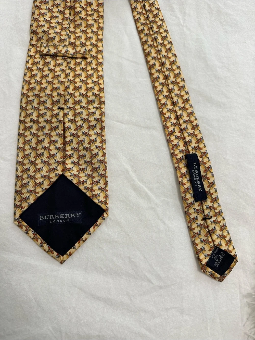Burberry London Silk Tie Beige Gold Geometric Pattern Classic Luxury